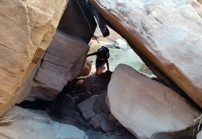 1013-IMG_2727b-slickhorn-lower