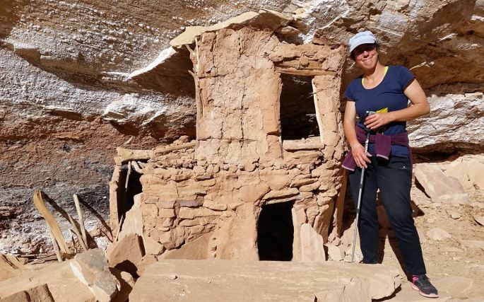 1014-IMG_2737c-slickhorn-3rd-fork-2-level-kiva